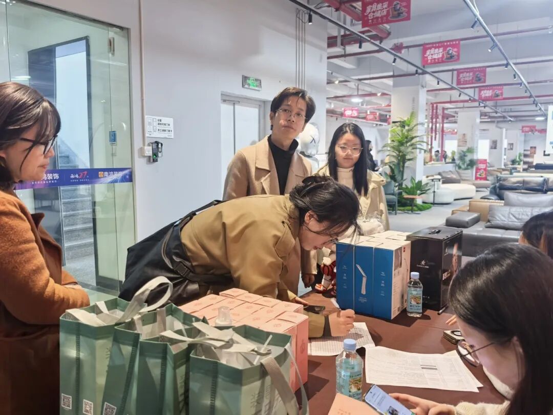 1764138463310517.jpg 微信圖片_2025-11-26_142448_988.jpg